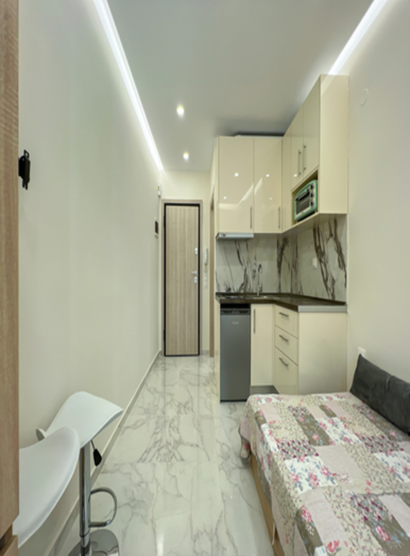 image00008_386x432_1_1400x1900