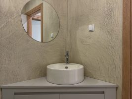 A92A488A-CE68-40A7-9CE2-60C5047C582E